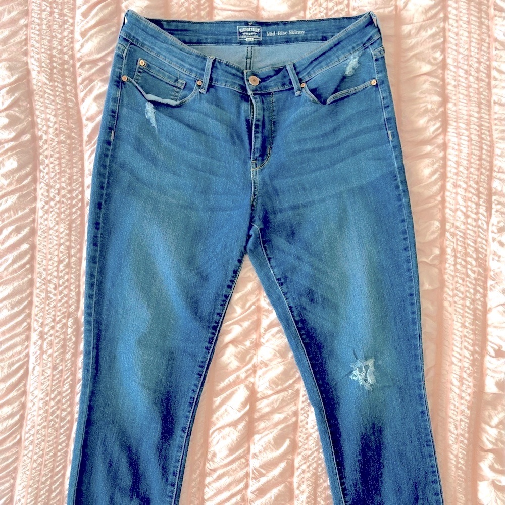 Levi Strauss Skinny Jeans Distressed